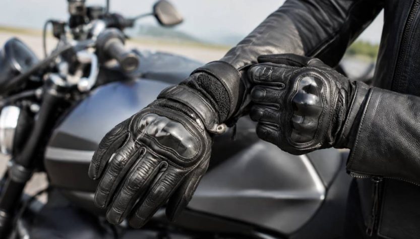 Homologation gant moto : quelles normes vérifier avant l’achat ?