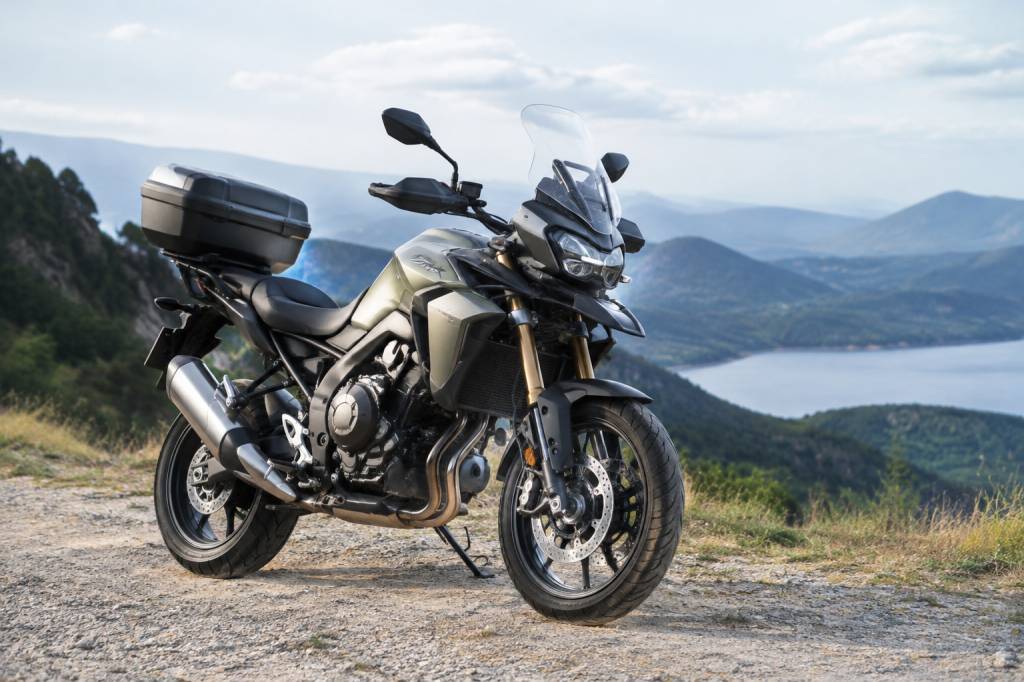 Batterie moto hs : symptômes et signes à repérer pour éviter la panne
