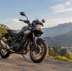 Comment débrancher la batterie d’une moto en toute sécurité